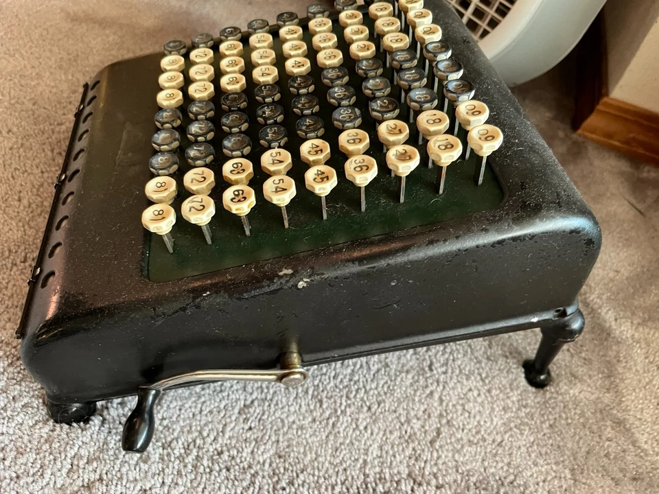 Burroughs Key Calculator Adding Machine- Needs TLC it did work now it doesn't? - Image 4 of 4