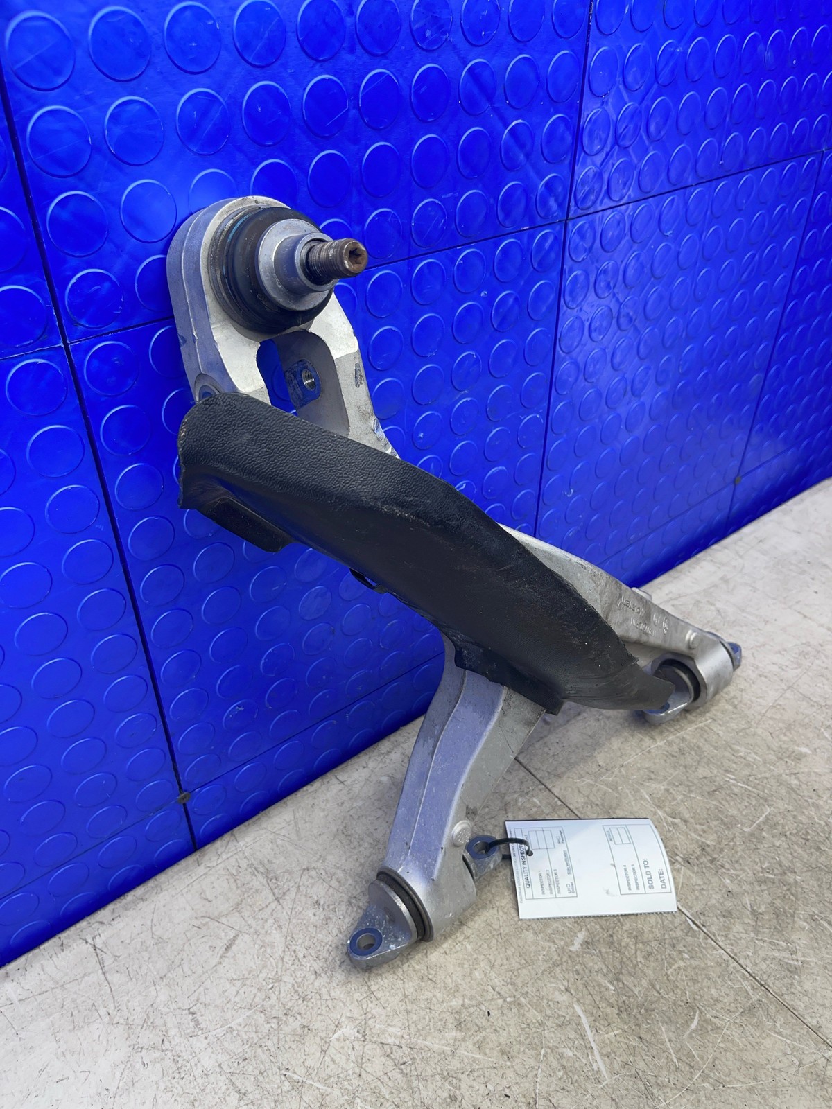 2016 2017 2018 2019 2020 2021 MCLAREN 570S RWD 3.8L REAR RIGHT LOWER CONTROL ARM