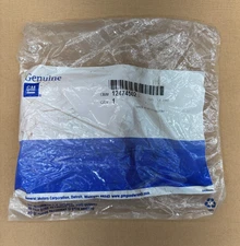 GM 12474502 Replacement Rear Turn Signal Lamp Lens Cover Amber Chevrolet GMC