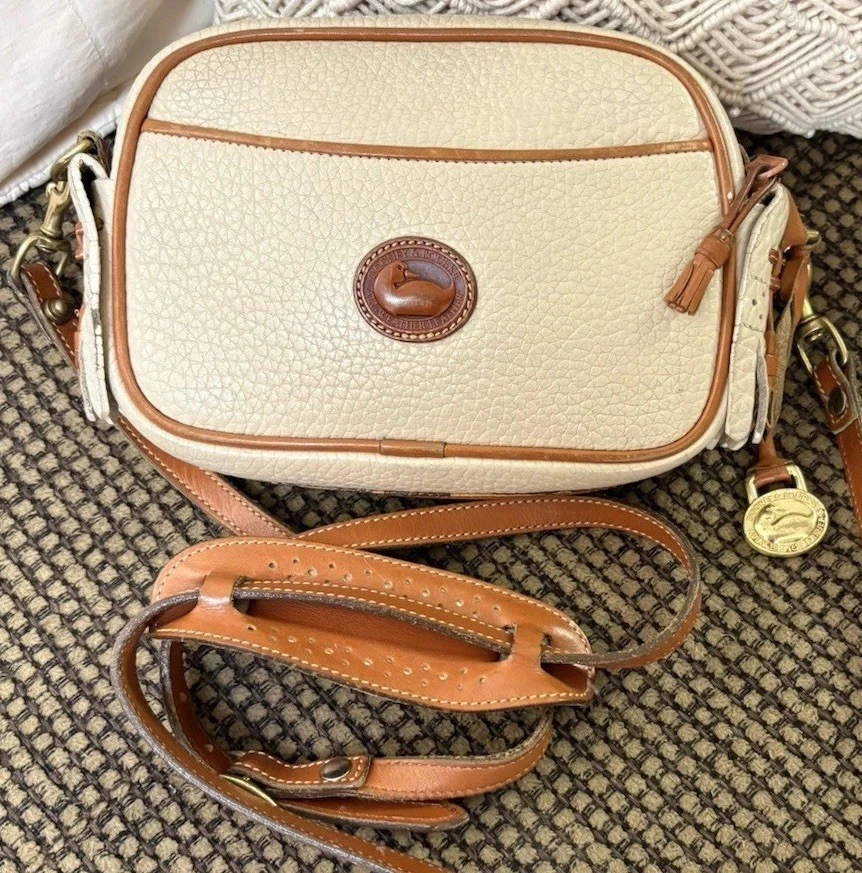Dooney Bourke Vintage Bone Beige Kilty Crossbody Wallet Bag All Weather Leather - Image 4 of 4