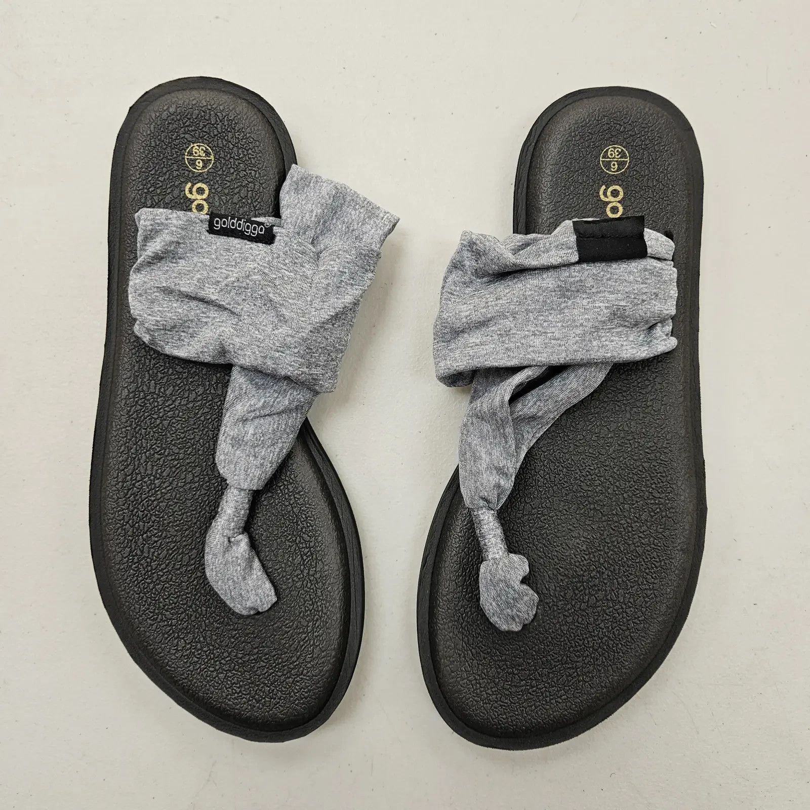 Golddigga Womens Sandals UK 6 EU 39 Grey Black Knot Toe Post Flip Flops image 2