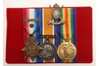 TRÍO MEDALLA PRIMERA GUERRA MUNDIAL A LA SEXTA GUARDIA DRAGÓN.