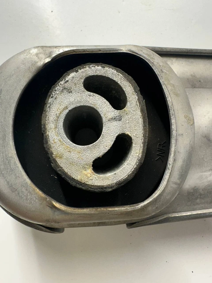 2018 日产 Rogue 原始设备制造商下扭矩臂杆单元发动机安装组件 — 第 3/4 张图片