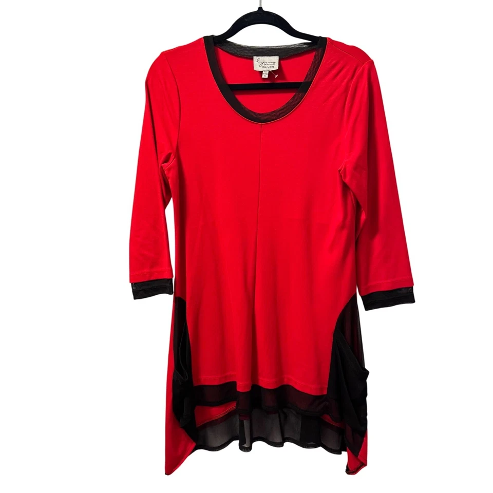 Top túnica Lynn Ritchie plateado talla S rojo/negro alto-bajo con detalles de dobladillo transparente Foto 2 de 4