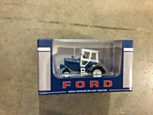 Ford SpecCast Escala 1:64 Veículos agrícolas em metal fundido de Fabricação antiga