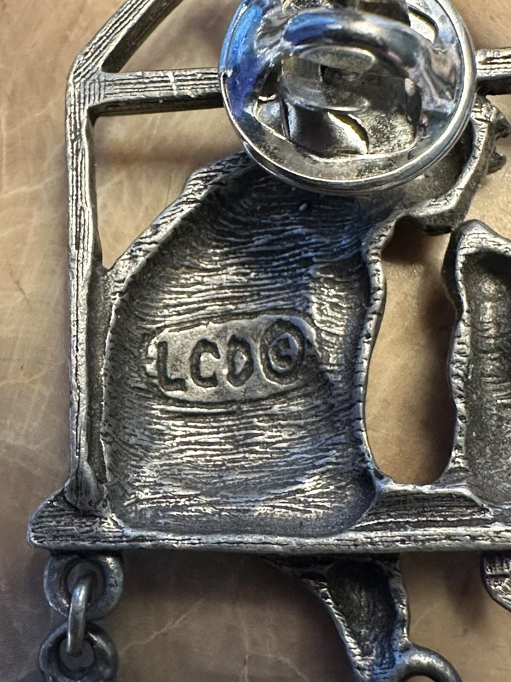 Par de broches vintage de peltre para gatos LCD y JJ firmados por coleccionistas Foto 4 de 4