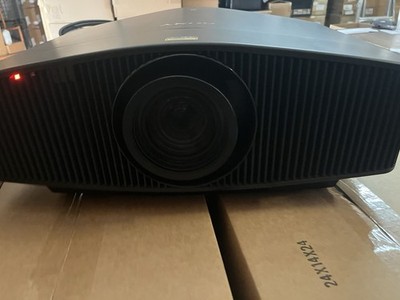 SONY VPL-XW7000ES 4K HDR Laser Projector 4K SXRD Open Box Excellent Condition