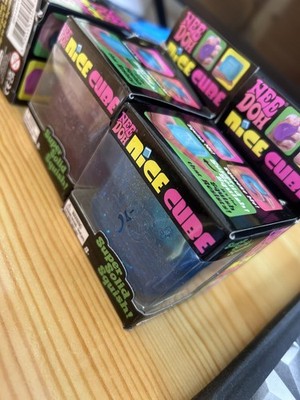 Nee Doh schöner Würfel Glitzer & Leuchten superfest quetschbares drückbares Stressspielzeug 3+