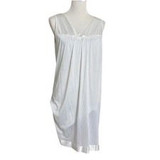 Vintage Vanity Fair Sleeveless Nylon Nightgown Sz M/40 White Satiny Smooth