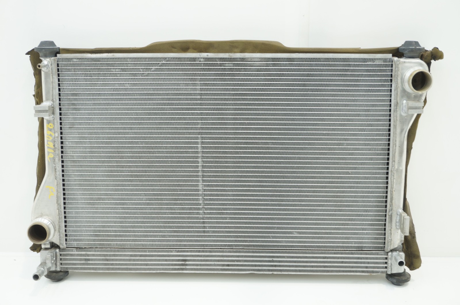 Aston Martin Vanquish 2012-2018 Front Radiator P/N CD338W000BB