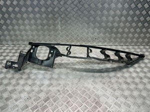 BMW X5 E70 Kotflügelhalter vorne links 7157989 4.00 Petrol 225kw 2012 35108942