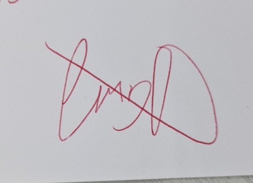 Autograph Collection Of 5 Sporting Related Sally Gunnell, Laura Robson & Others - Picture 16 of 17