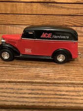 Ertl 1938 Ace Hardware 1.25 Die Cast Chevy Panel Truck Bank with Key