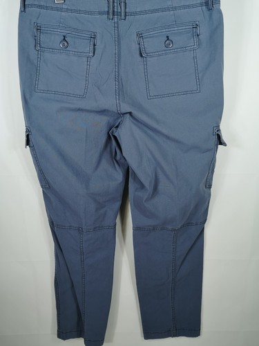 LL Bean Women's Pants Size 16R Favorite Fit Blue Cargo Cotton Stretch 6 Pockets - Picture 6 of 12