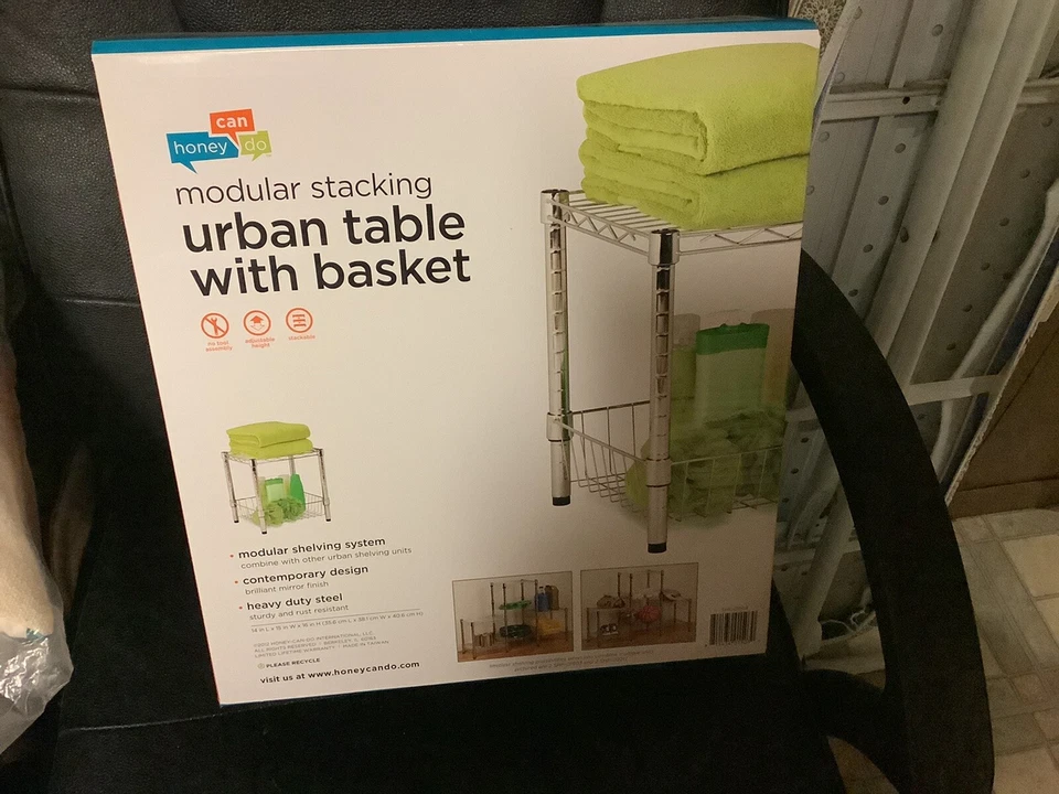 Estantería de almacenamiento de acero de 1 estante Honey Can Do con cesta, cromada Foto 4 de 4