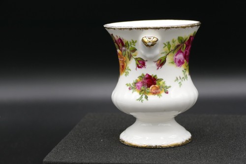 VINTAGE ROYAL ALBERT OLD COUNTRY ROSES Urn type vase - 3.5" 9cm - Picture 2 of 8