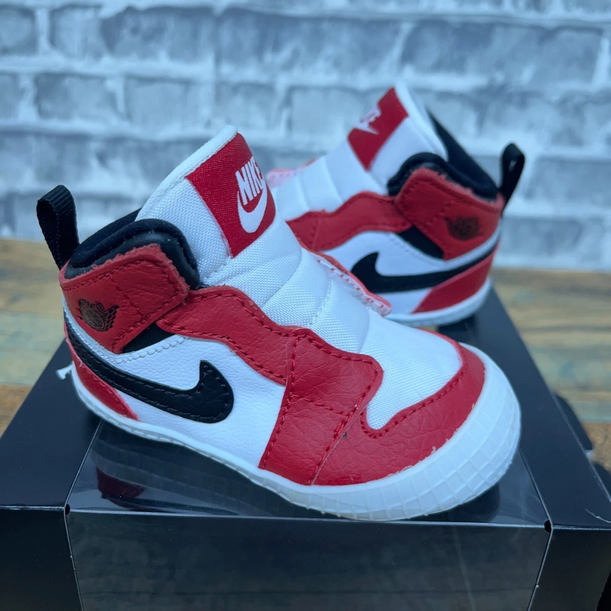Nike Air Jordan 1 Crib Bootie 'Chicago' AT3745-163 Baby