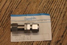Swagelok SS-810-61 Bulkhead Union 1/2" OD Tube 316 Stainless Steel Fitting New
