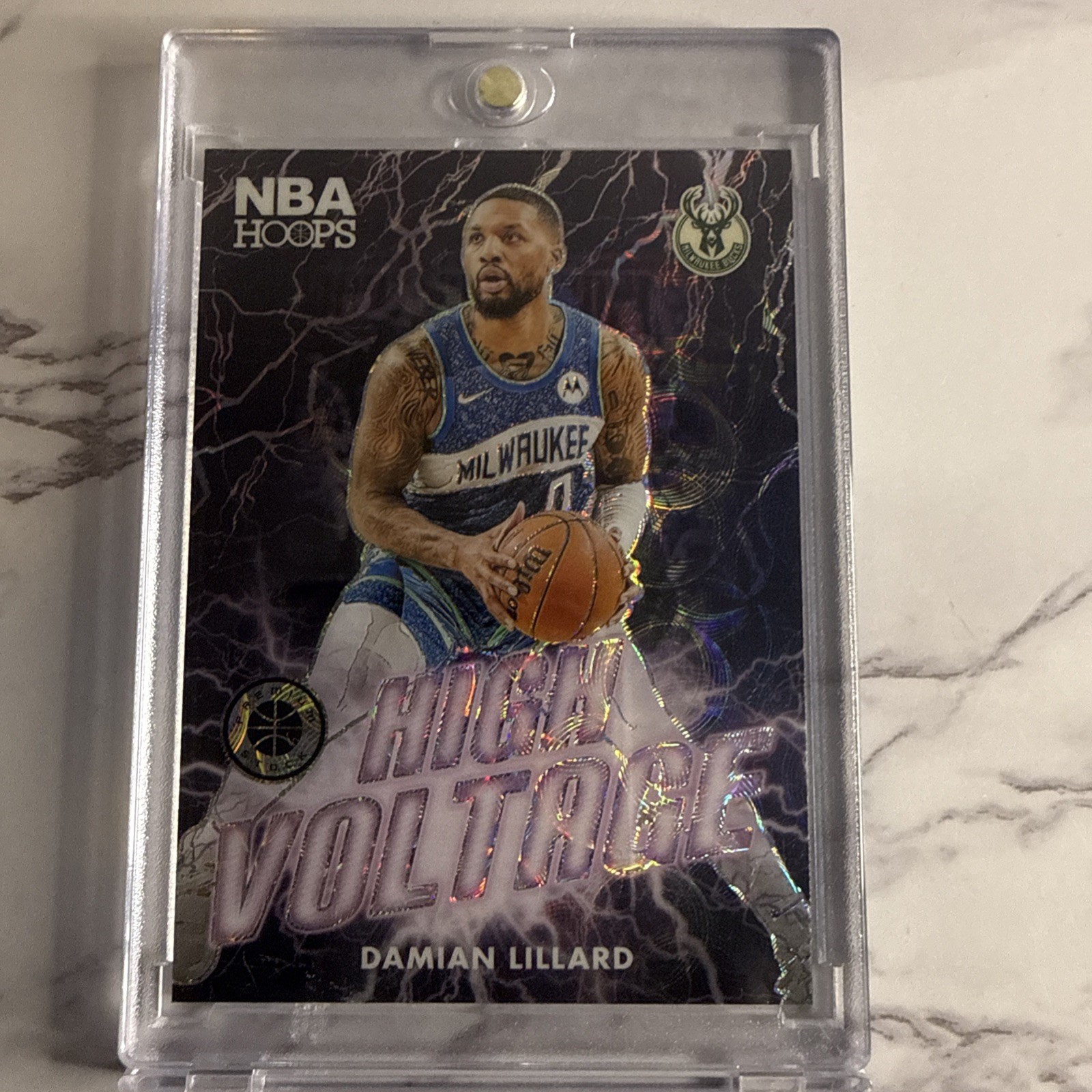 2023-24 NBA Hoops Premium Stock #4 Damian Lillard High Voltage Scope Case Hit