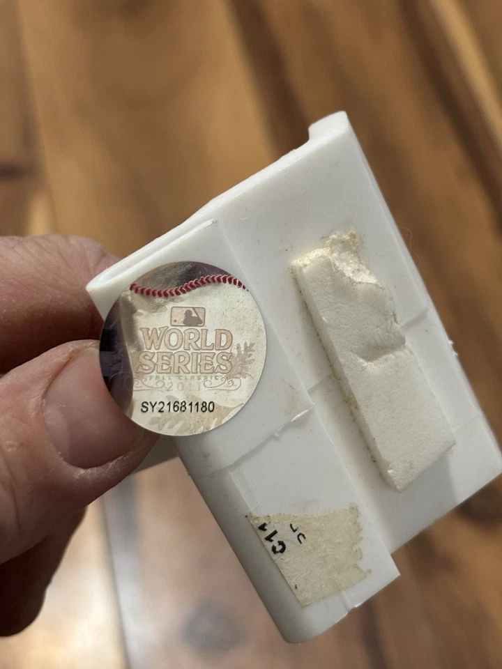 St Louis Cardinals 2011 World Series Champions Car Flag - Image 3 of 3