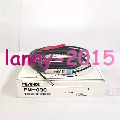 1PC NEW Keynece EM-030 EM030 Proximity sensor  *mn