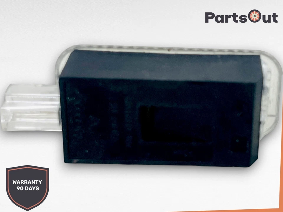 AUDI A6 QUATTRO C7 2012-2024 ASIENTO TRASERO IZQUIERDO O DERECHO LUZ CORTESÍA LÁMPARA OEM Foto 4 de 4