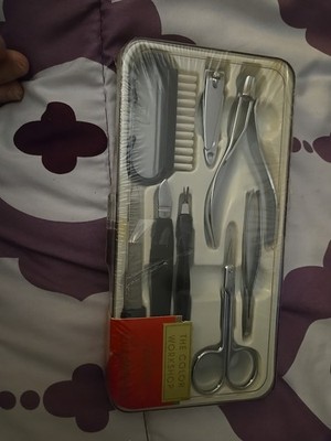 8 Piece Manicure Set With Black Case New B14
