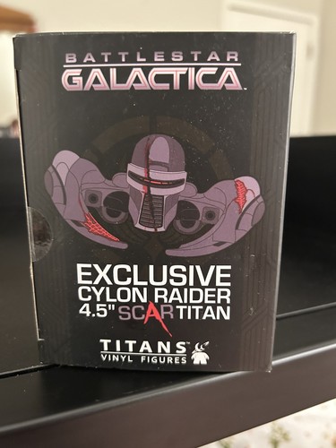 Battlestar Galactica LOOTCRATE EXCLUSIVE 4.5" Cylon Raider Scar Titan NEW In Box - Picture 5 of 6