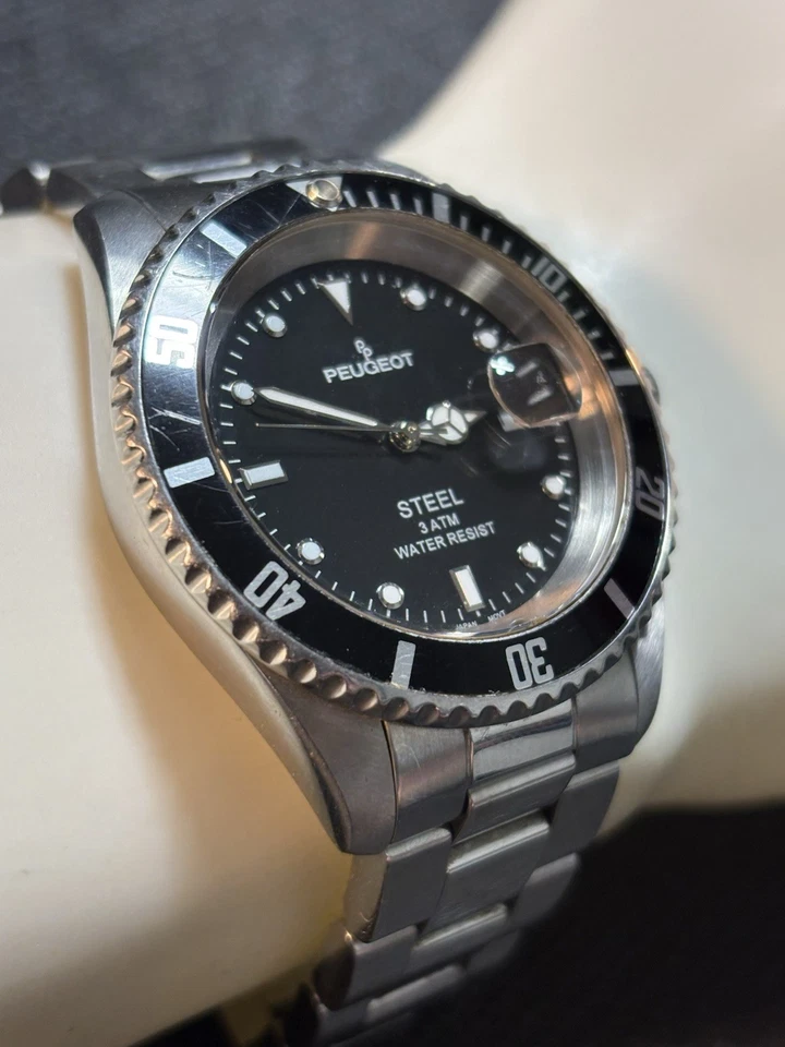 Reloj Hombre Peugeot Acero Vintage Bisel Giratorio,Fecha,Manecillas Luminosas Batería Nueva Foto 4 de 4
