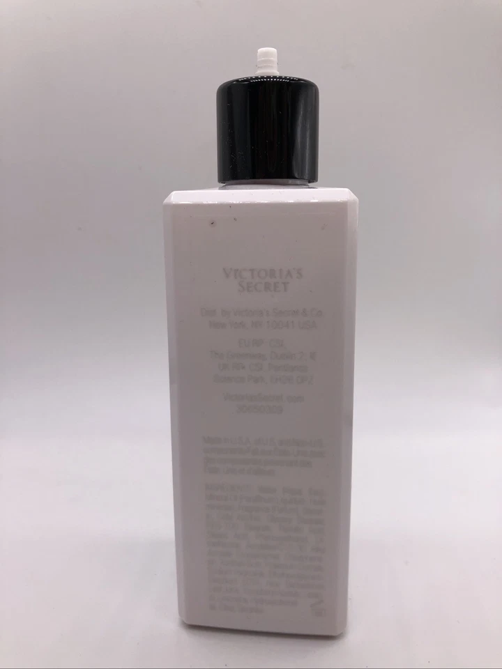 Loção Perfumada Victoria's Secret Bombshell Paris - 8,4 fl Oz (nova, tampa danificada) - Imagem 2 de 3