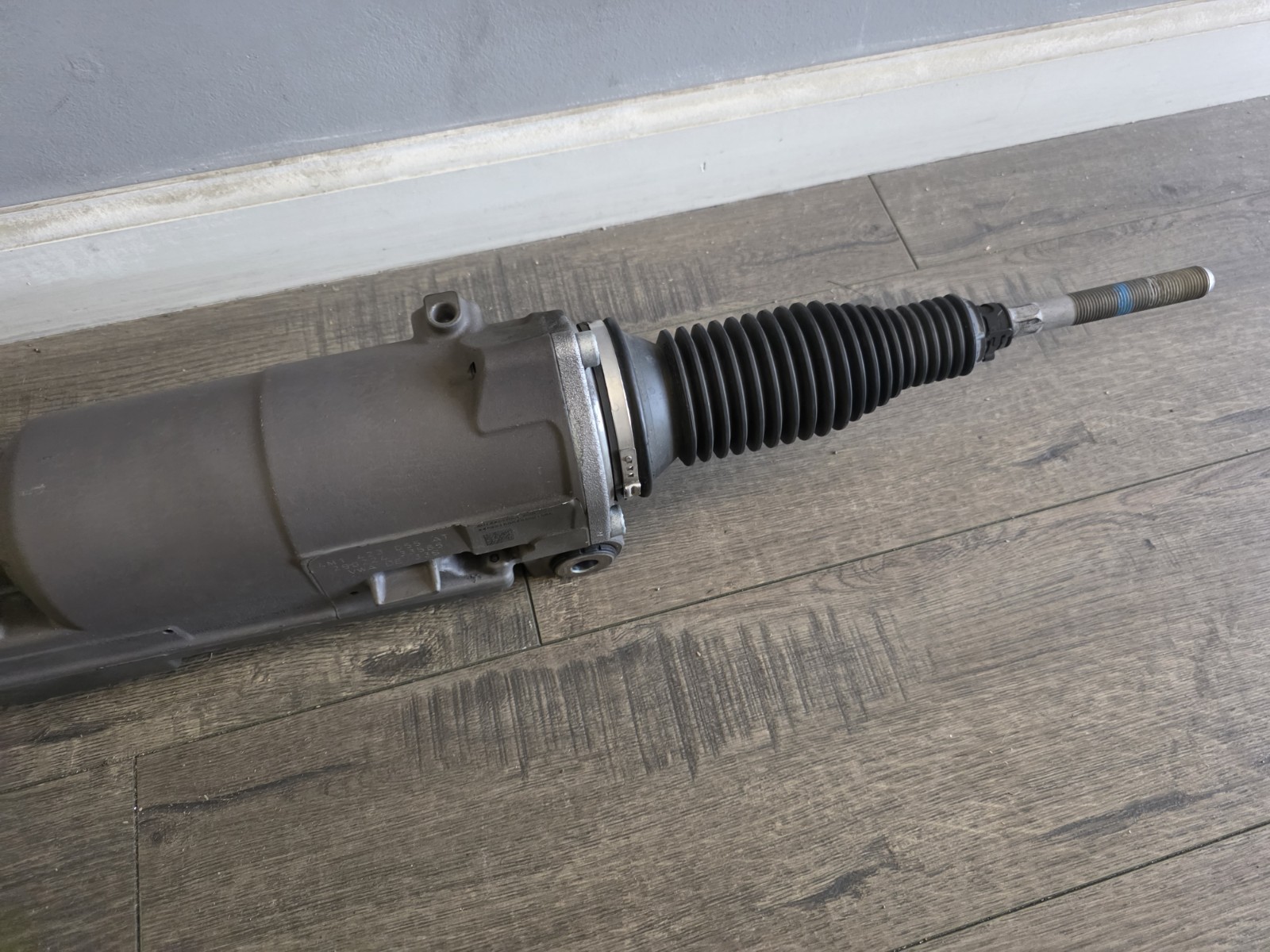 LAMBORGHINI URUS STEERING RACK AND PINION OEM 4M1423055AT