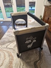Travel Cot with Extra Mattress and Fitted Sheet