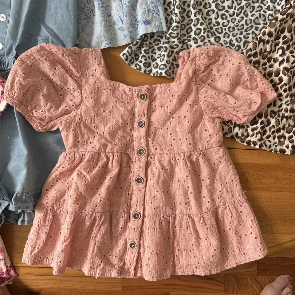 Gran Lote Niñas Pequeñas 4T Vestidos Mamelucos Pantalones Cortos Skorts Sandalias Azul Marino Antiguo Foto 4 de 4