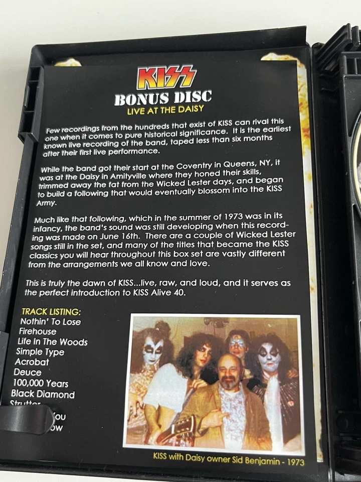 KISS Alive 40 The Definitive Live History 1973 - 2013 7 Disc Set - Image 3 of 4