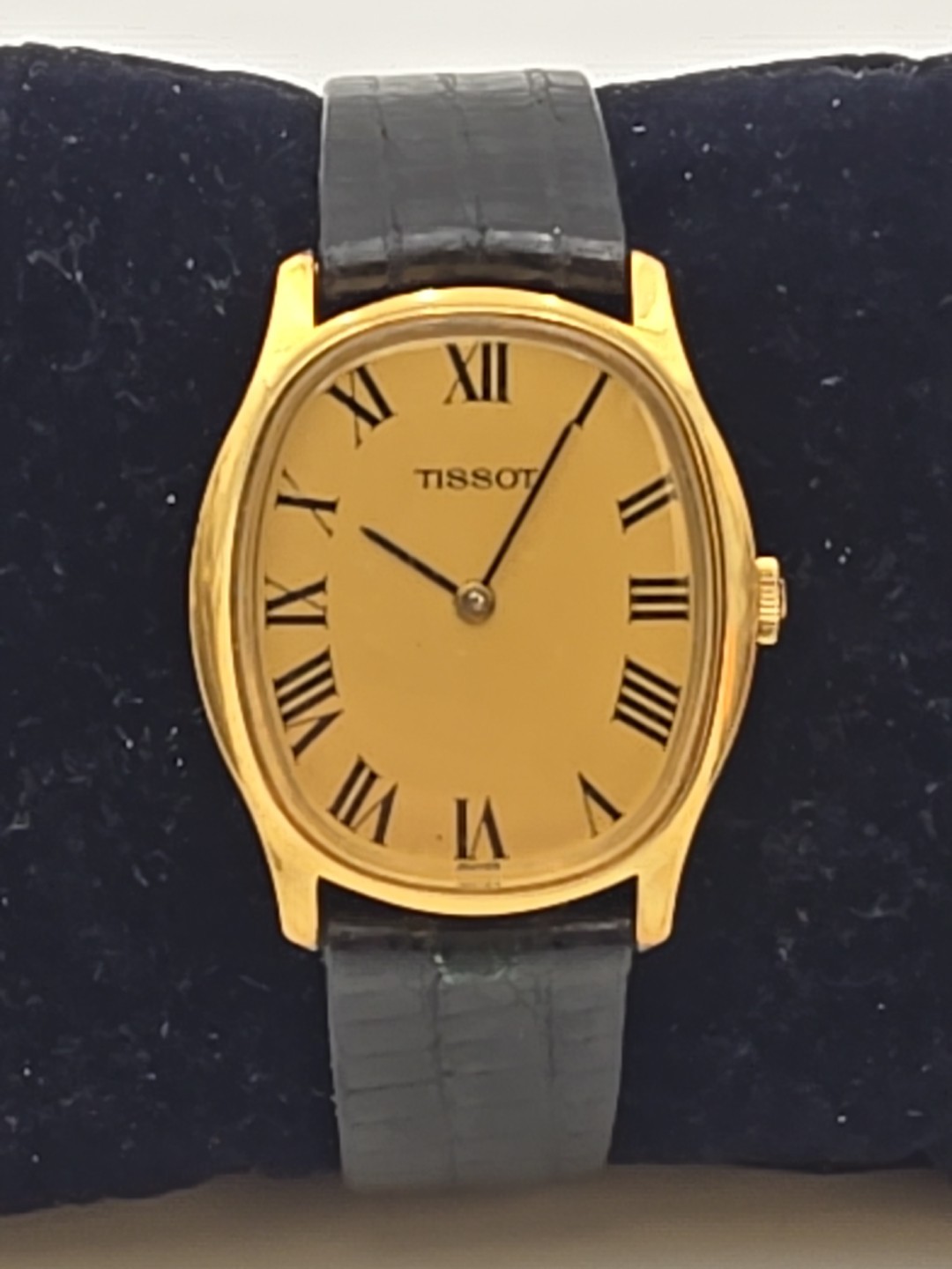 Gold Made Tissot Manual Swiss 30mm Women's Dial Watch Vintage - vintagewatches.pk
