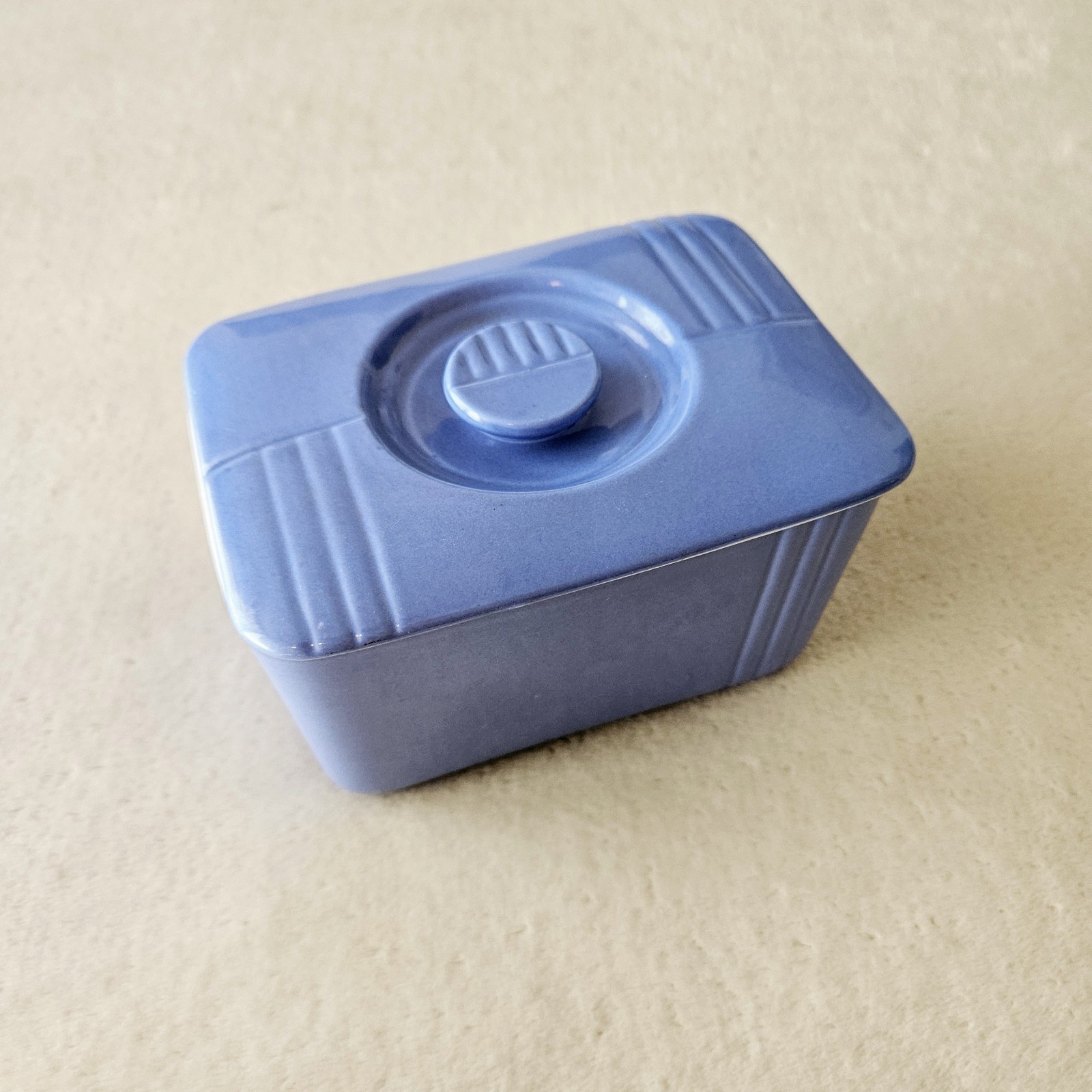 Vintage Hall China Co Westinghouse Blue Lidded Refrigerator Dish