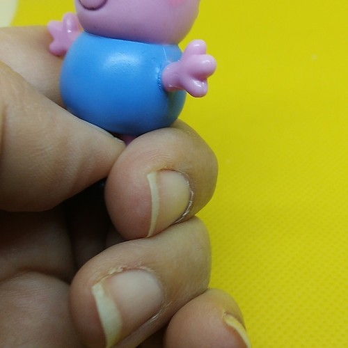 PEPPA PIG FIGURE - Brother GEORGE Pig in BLUE solid PVC figure 2" - Picture 19 of 19