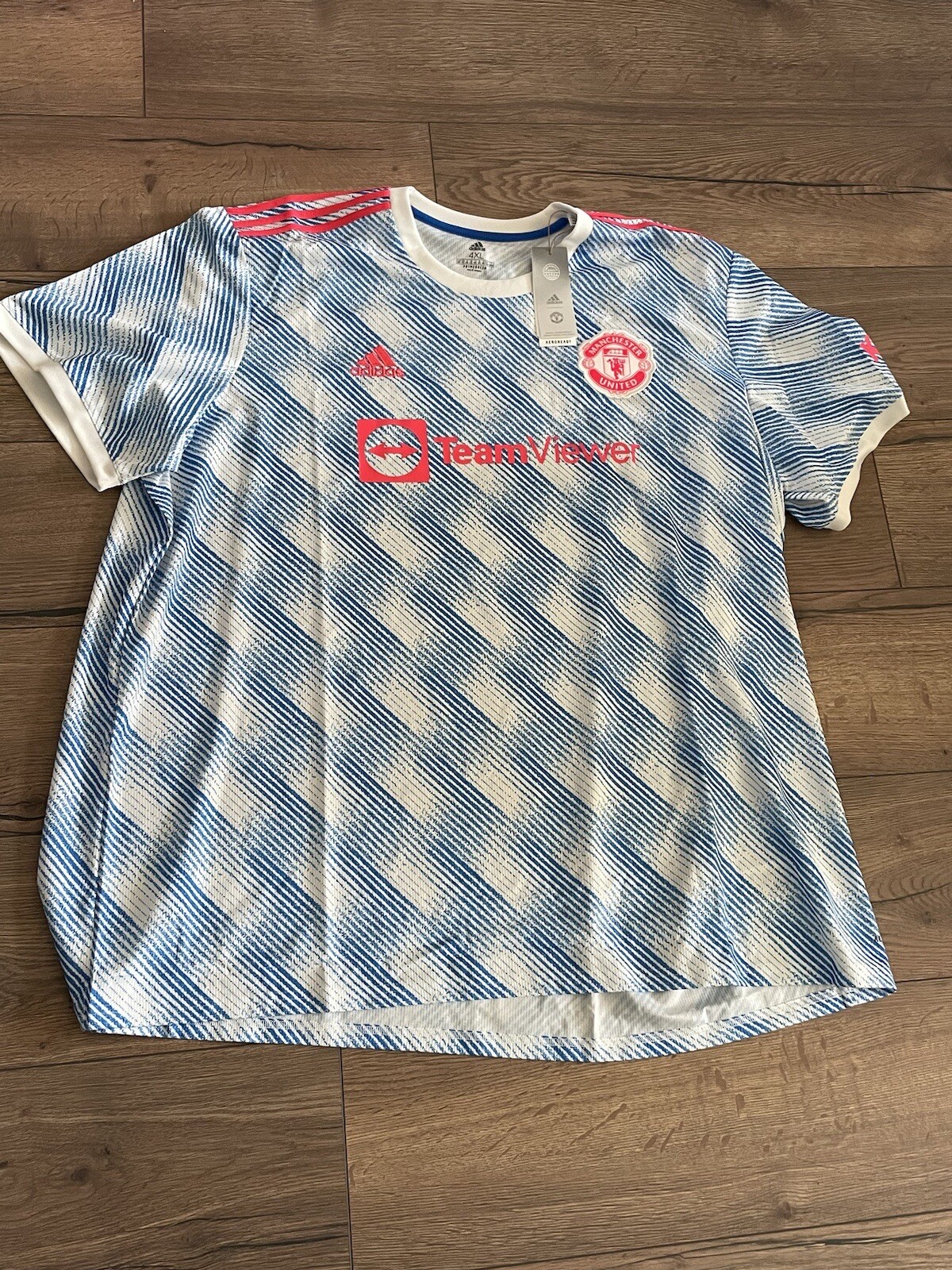 Foto 1 di 3