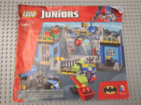 Lego Juniors Batman Defend the Batcave Retired Set 10672