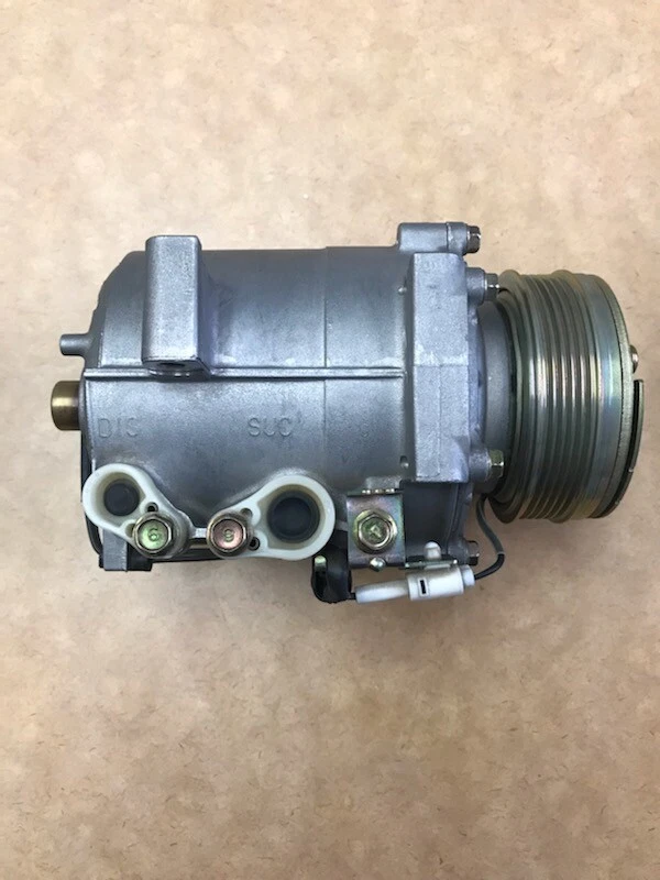 Compresor de aire acondicionado. Se adapta a Dodge Colt/Mitsubishi Mirage 93 con 1,8 L y Mitsu FXA105VSL4 Foto 2 de 4