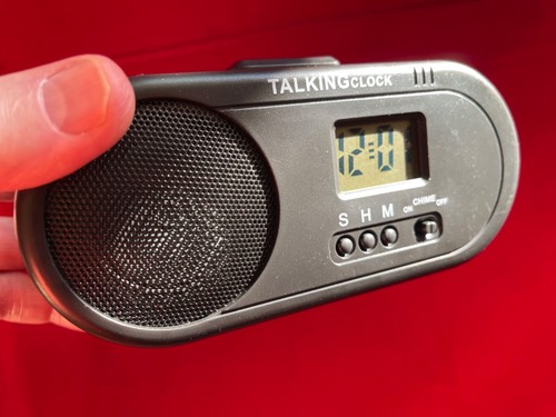 TALKING ENGLISH HUMAN VOICE SPEAKING Battery Power Snooze Alarm Clock VERY LOUD - Picture 6 of 6