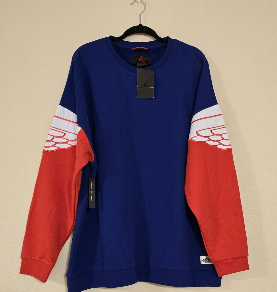 nike air jordan classic wings crewneck