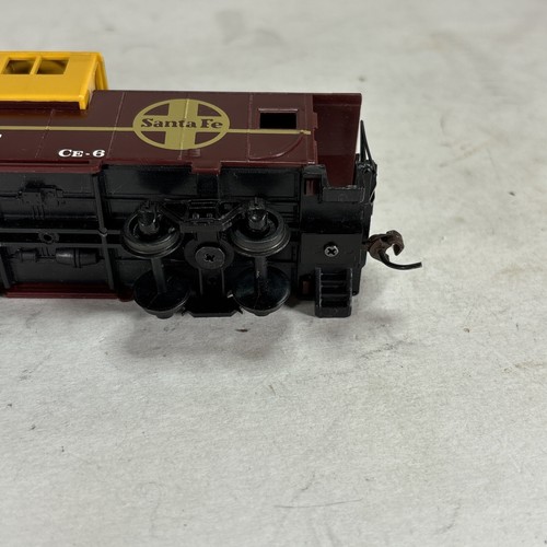 Bachmann HO Scale Santa Fe ATSF #999628 CE-6 Wide Vision Cupola Caboose Brown - Picture 6 of 7