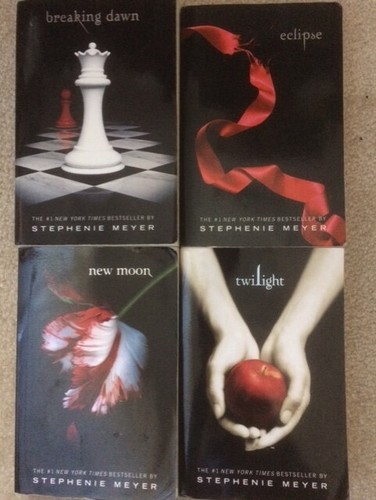 Twilight series 1 2 3 4 Set -Twilight, New Moon, Eclipse & Breaking Dawn PB lot - Picture 2 of 2