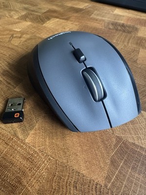 Logitech Marathon M705 Kabellose Lasermaus, Schwarz PC und Mac Neuwertig Top