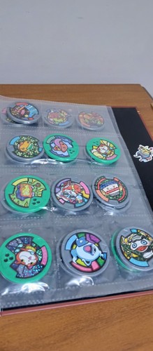 Lot of 40 Yo-Kai Watch Medals Tokens Mixed, 2 Holo, 1 Binder Organizer Stickers - Picture 13 of 24