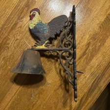 Vintage Cast Iron Rooster Farm Dinner Bell Painted
