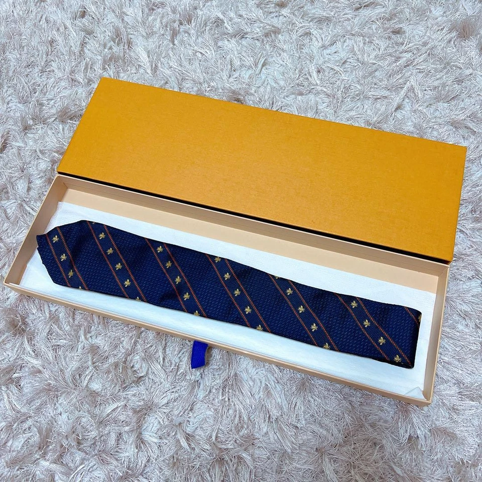 Gucci Neck Tie Skinny Navy Red Striped Bee 100%Silk no box unused mint gift F/S - Image 2 of 4