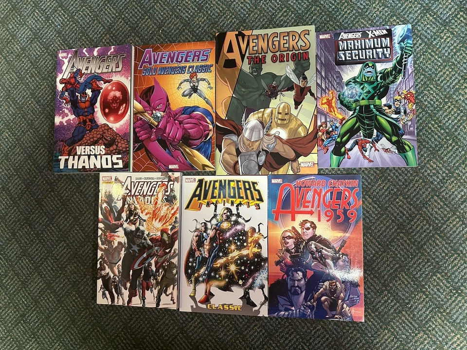 Lote de 7 libros Avengers vs Thanos máxima seguridad Foto 2 de 4