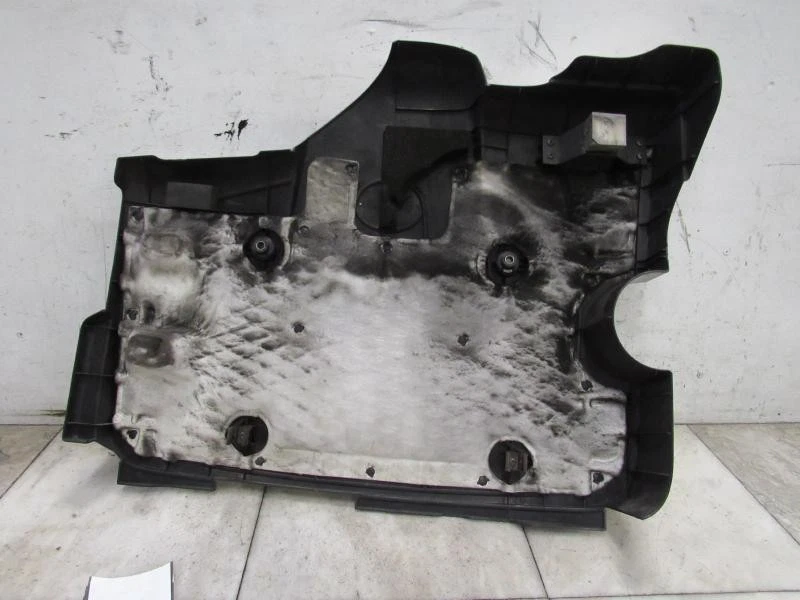 Tampa do motor 01 02 03 04 05 06 LEXUS LS430 - Imagem 2 de 4